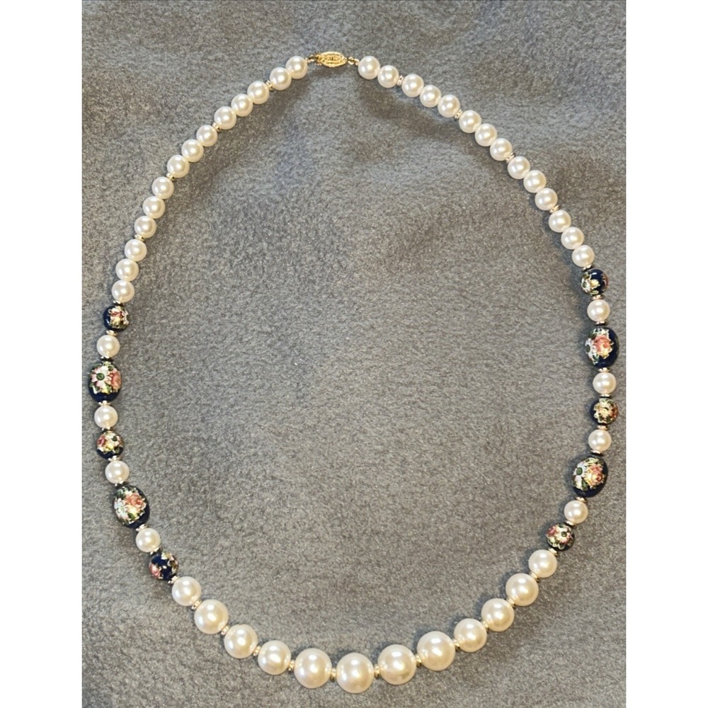 VTG Painted Cobalt Floral Glass Beaded‎ Necklace, Faux Pearls, graduated 28"